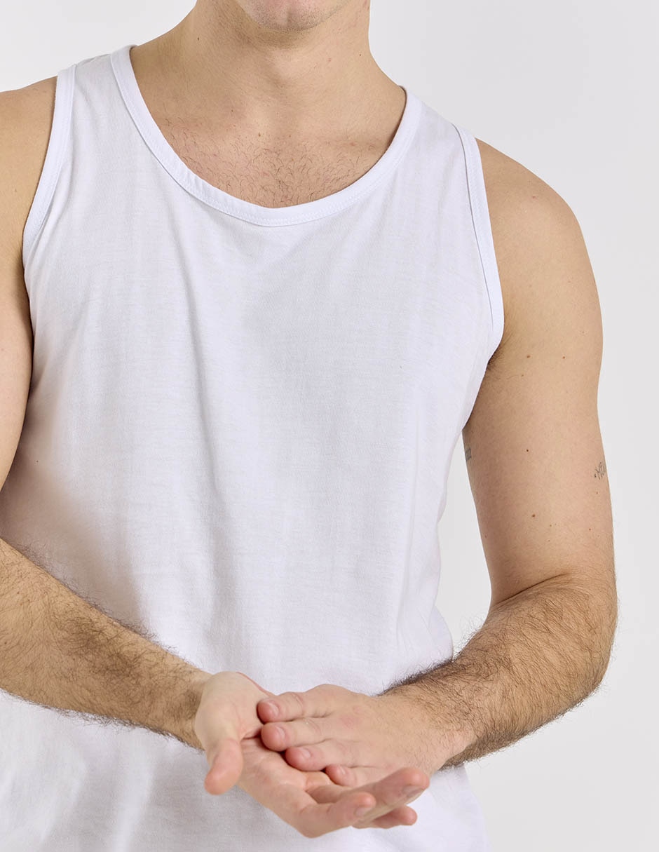 Set camiseta cuello redondo para hombre 3
