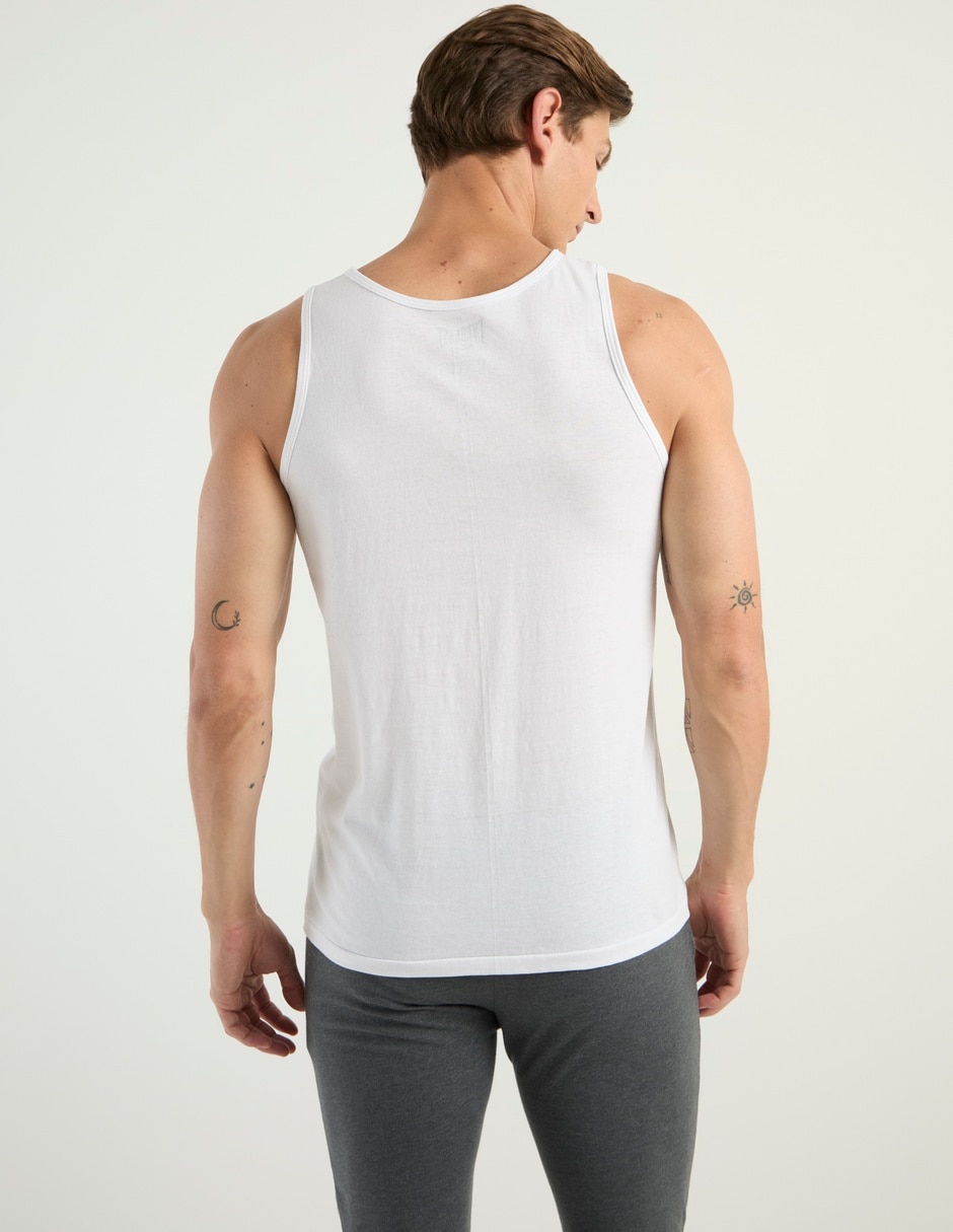 Set camiseta cuello redondo para hombre 6