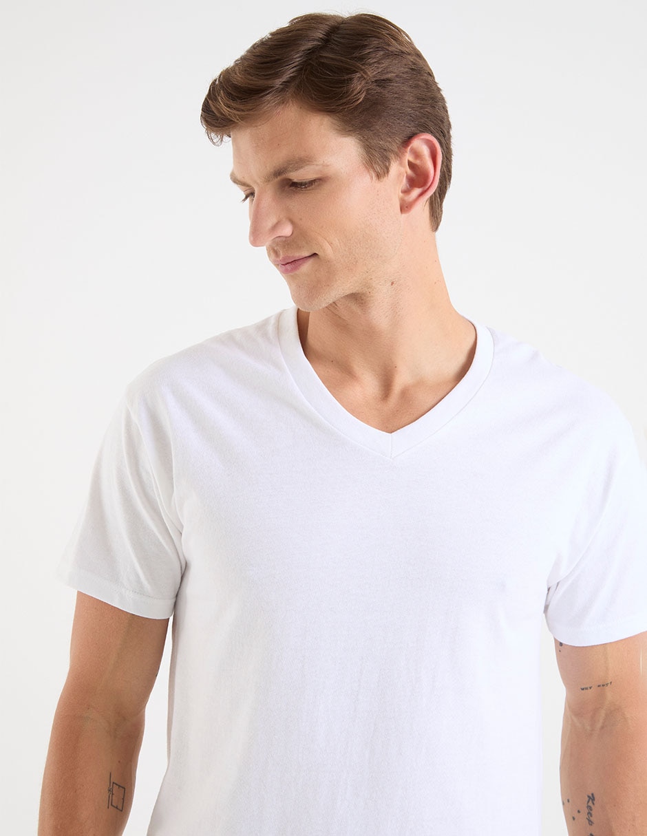 Set playera cuello V para hombre 2